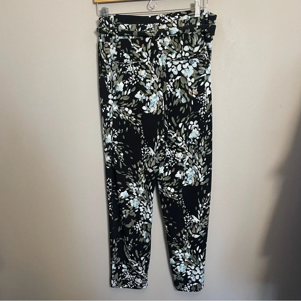 White House Black Market The Tapered Ankle Floral Dress Pants